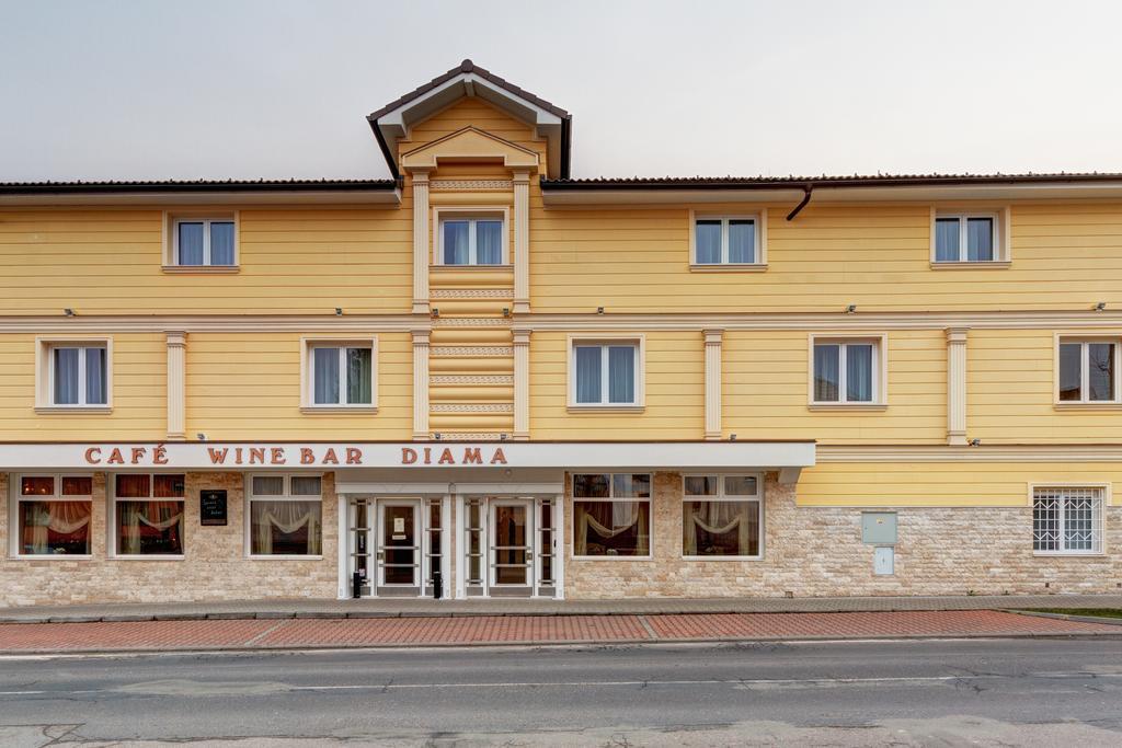 Boutique Hotel Diama Mratín Exteriör bild