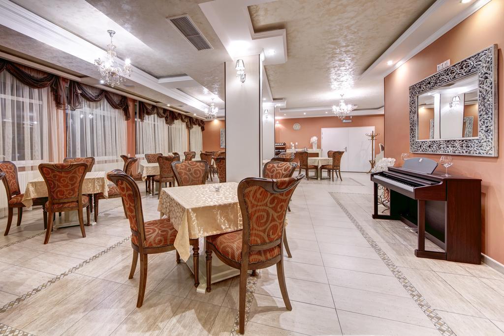 Boutique Hotel Diama Mratín Exteriör bild